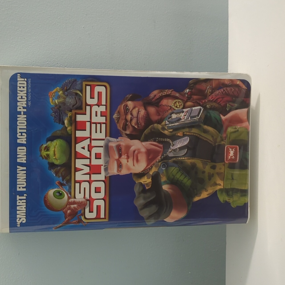 Small Soliders Vintage VHS Dreamworks 1998